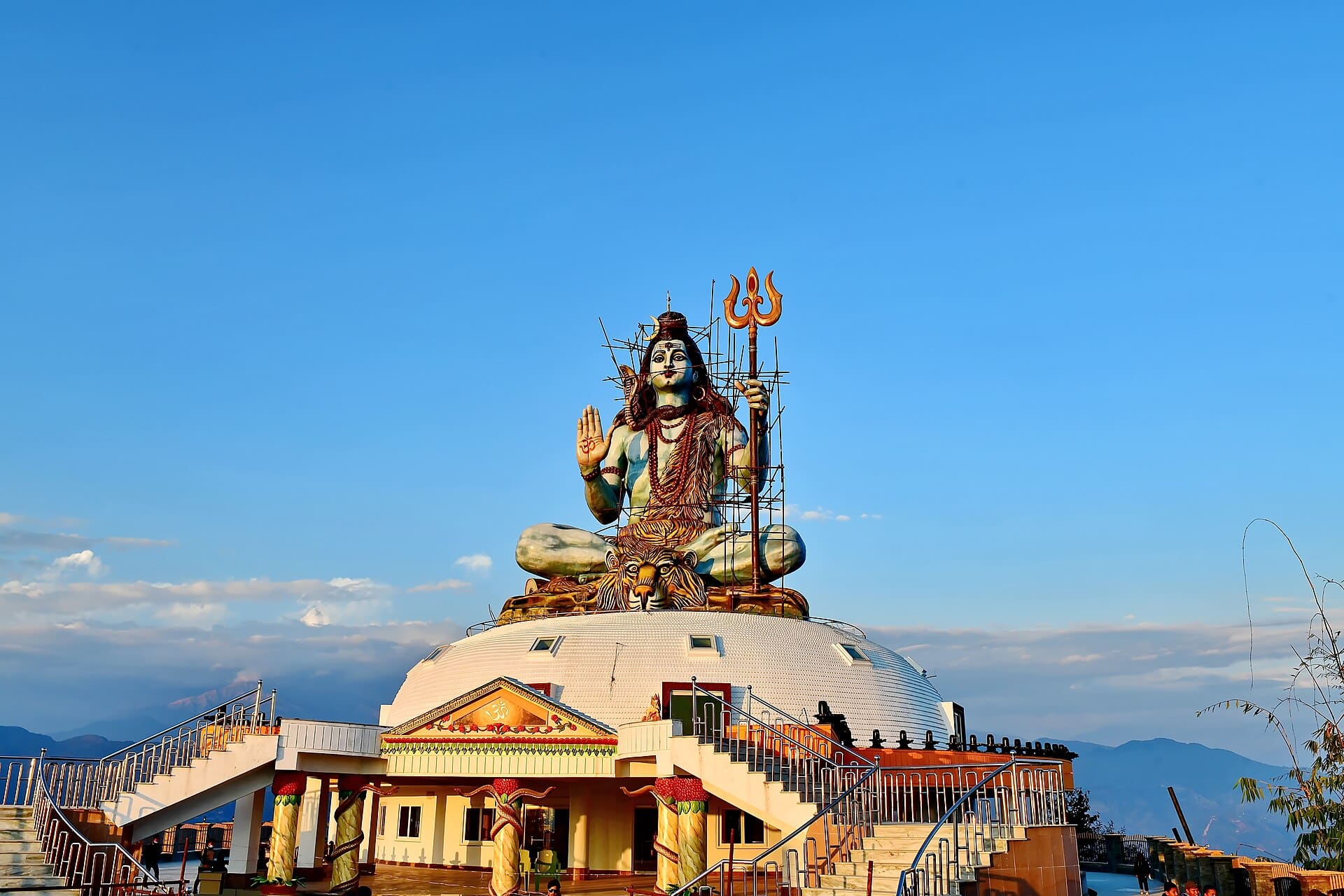 Lord Shiva statue at Pumdikot overlooking Pokhara